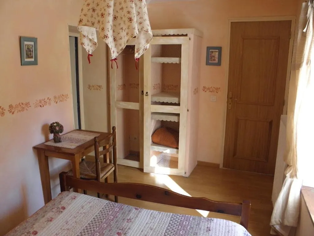 Gîte Auberge Les Terres Blanches de Méolans