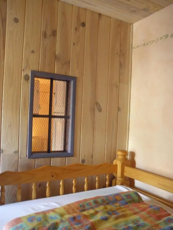 Auberge de jeunesse Gîte Auberge Les Terres Blanches de Méolans