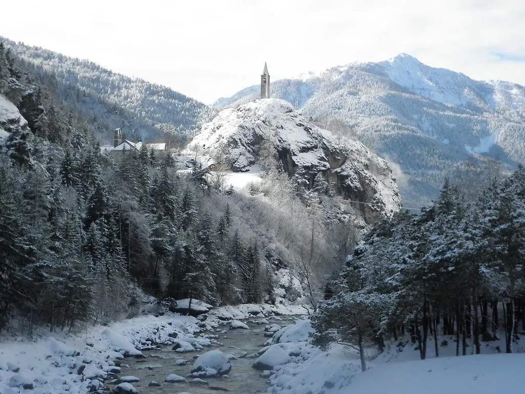 Gîte Auberge Les Terres Blanches de Méolans
