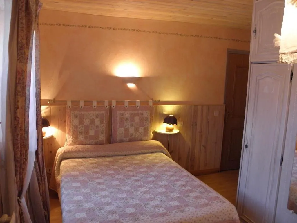Gîte Auberge Les Terres Blanches de Méolans 0*,  France